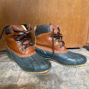 Etienne Aigner Thermolite duck boots